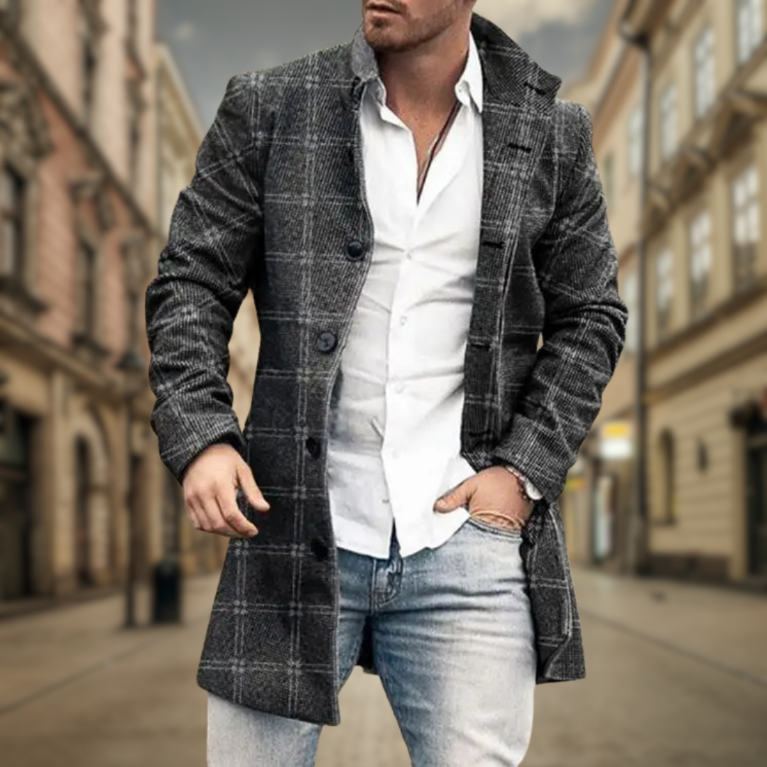 Elegant Men's Wool Coat with Plaid Pattern