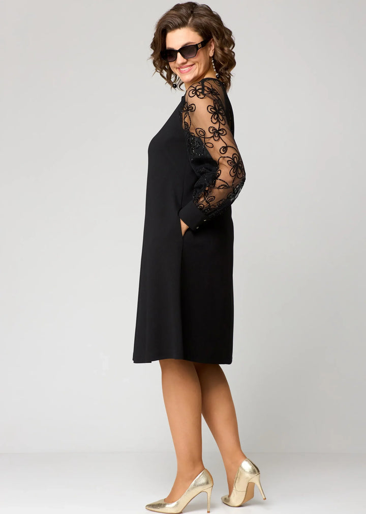 Elegant Lace Women's Dress