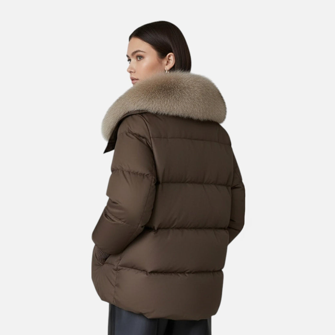 Elegant Women's Winter Jacket with Fur Collar and Down Fill