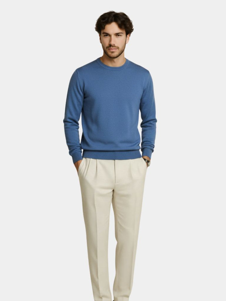 Minimalist Men's Pullover - Elegant and Comfortable