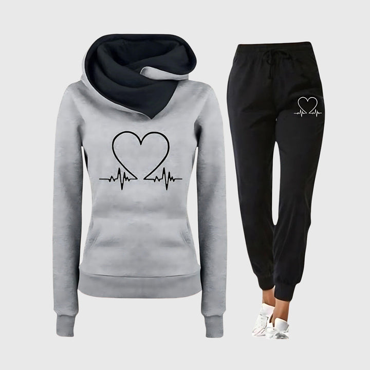 Women's Comfortable Heart Pattern Sport Outfit