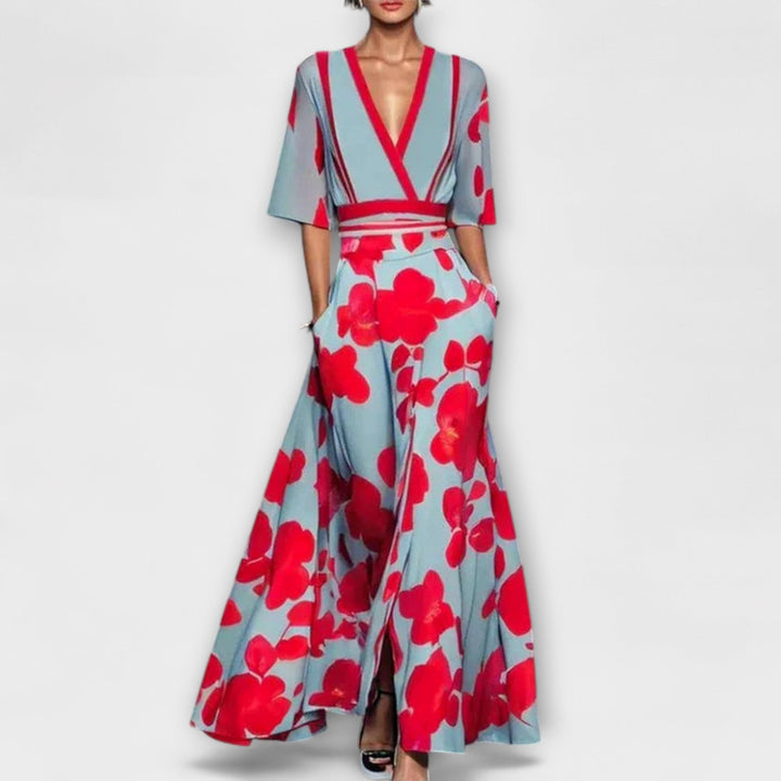Elegant Women's Dress with Refined Details - Versatile and Stylish