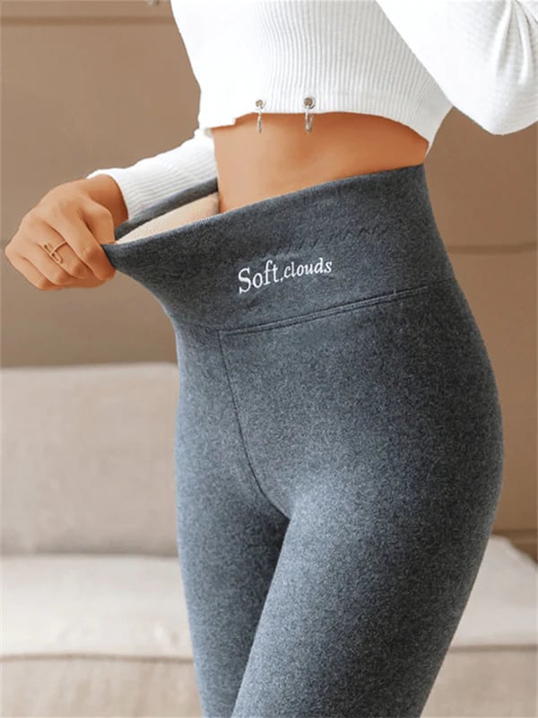 Women's Winter Pants with Warm Fleece Lining - Weatherproof and Stretch