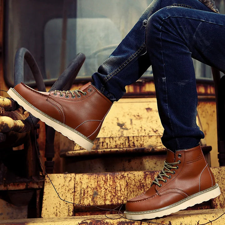 Men's Classic Retro Boots with Faux Fur Lining - Warm Winter Boots