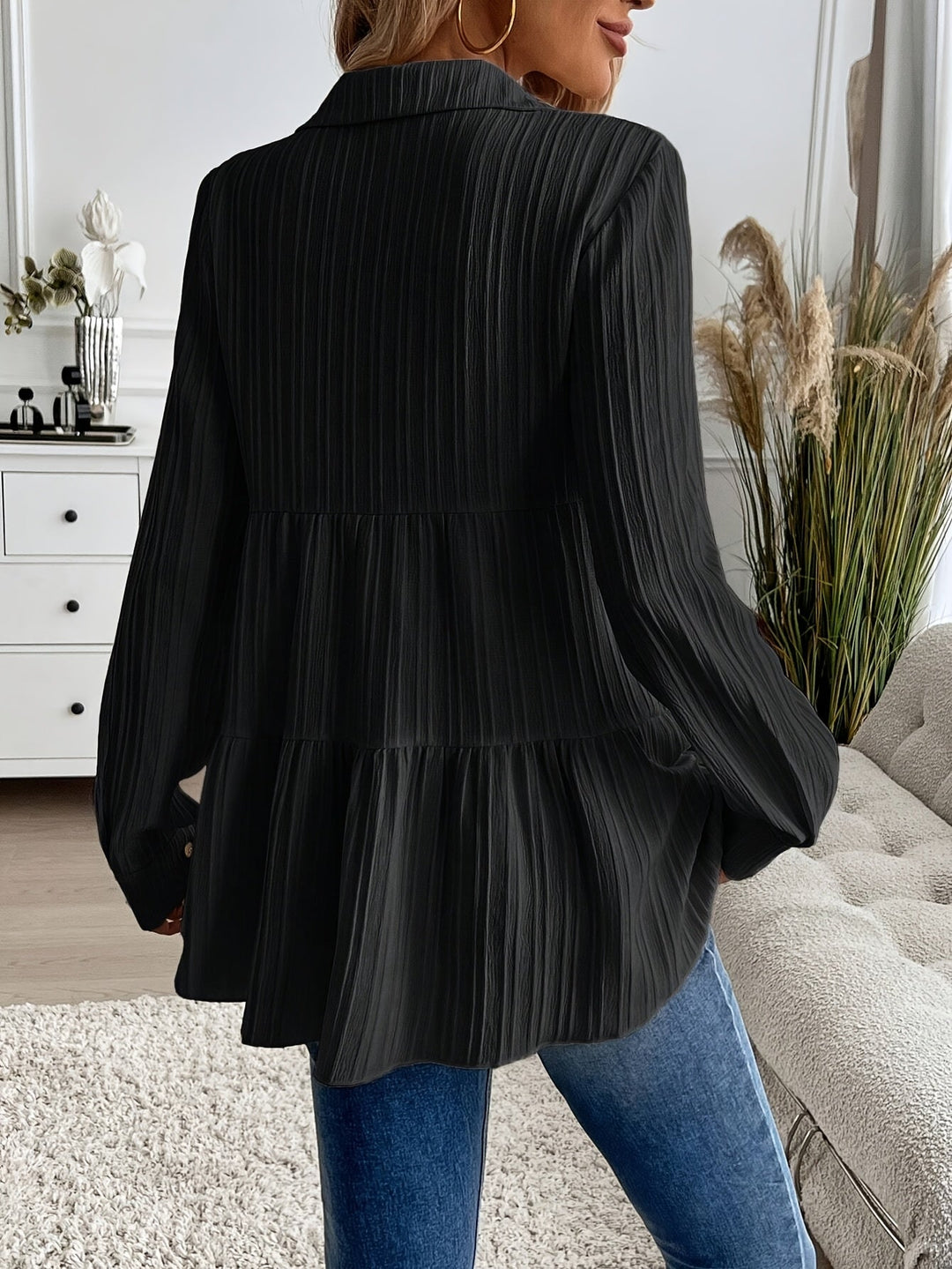 Flowy Women's Tunic Blouse with Button Front - Lightweight and Versatile