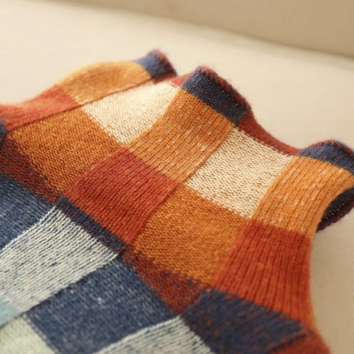 Women's Knit Sweater with Multicolor Plaid Pattern - Oversized Fit