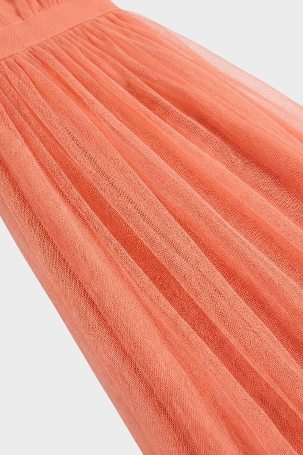 Elegant Flowing Women's Maxi Dress with V-Neck and Spaghetti Straps