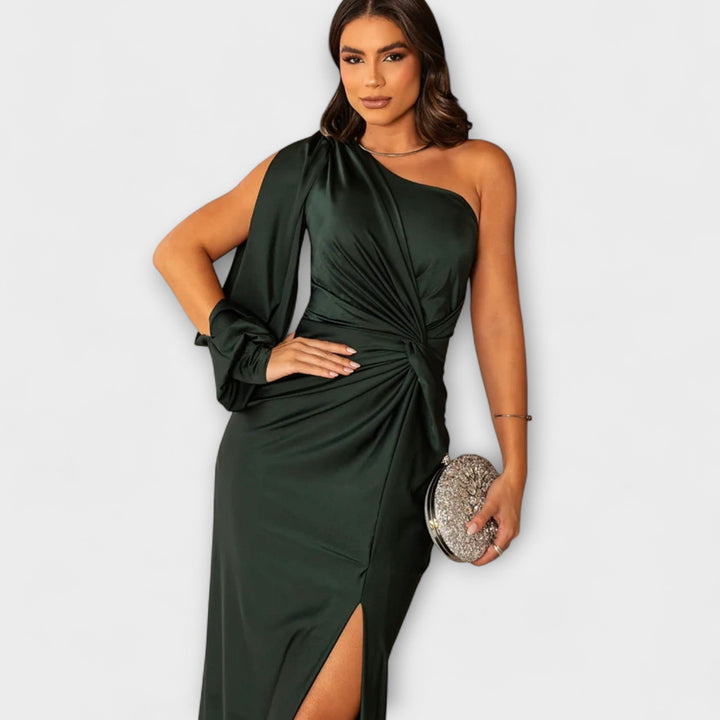 Elegant Women's Dress with Round Neckline - Timeless and Versatile