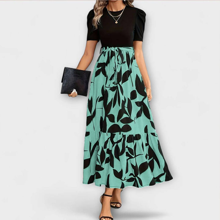 Women's Summer Dress with Floral Print - Round Neck and Short Sleeves
