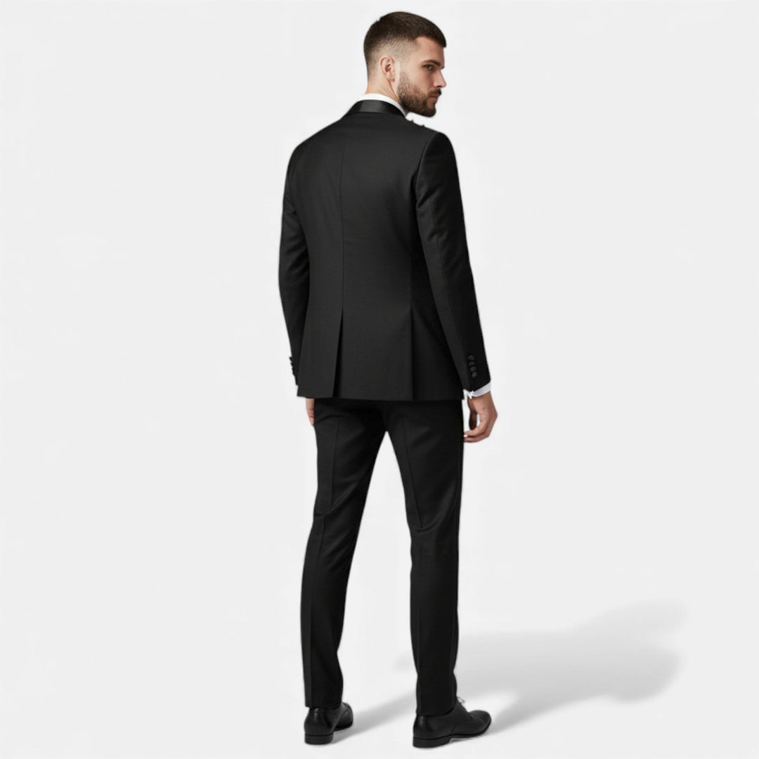 Elegant Men's Three-Piece Suit for Weddings and Formal Occasions