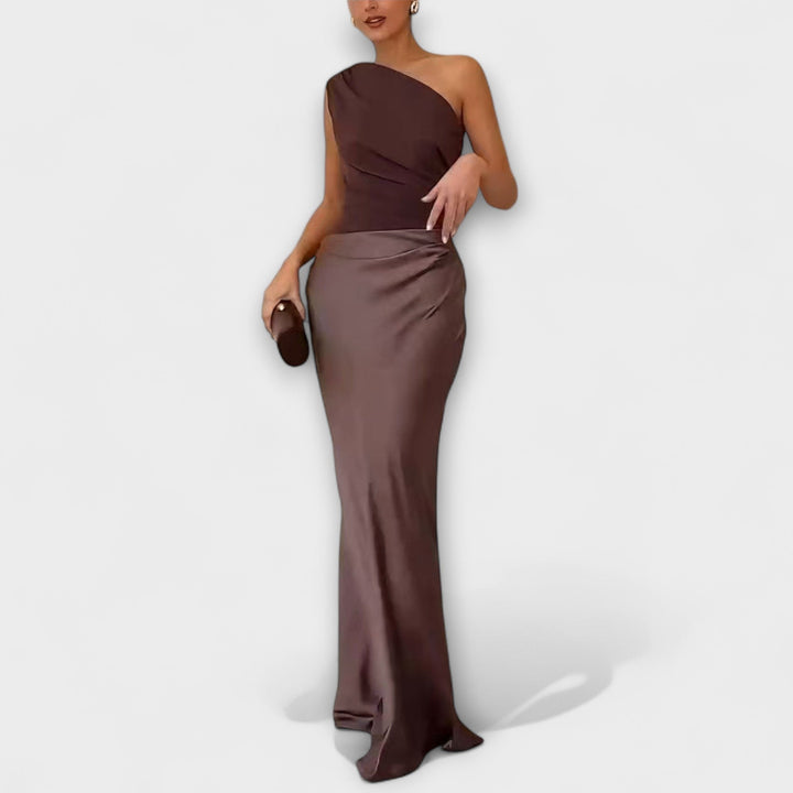 Elegant Women's One-Shoulder Maxi Dress with Asymmetric Neckline