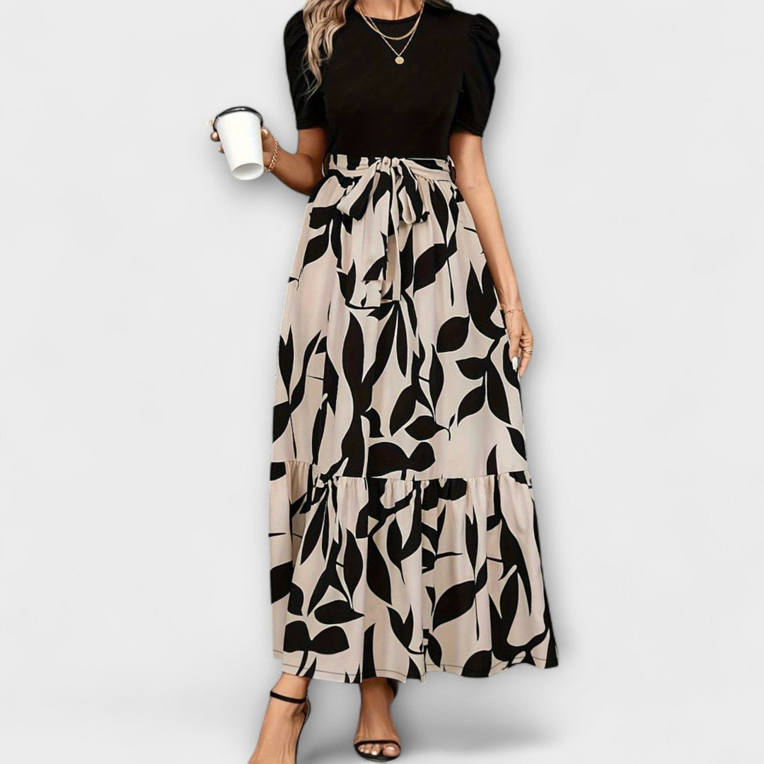 Women's Summer Dress with Floral Print - Round Neck and Short Sleeves