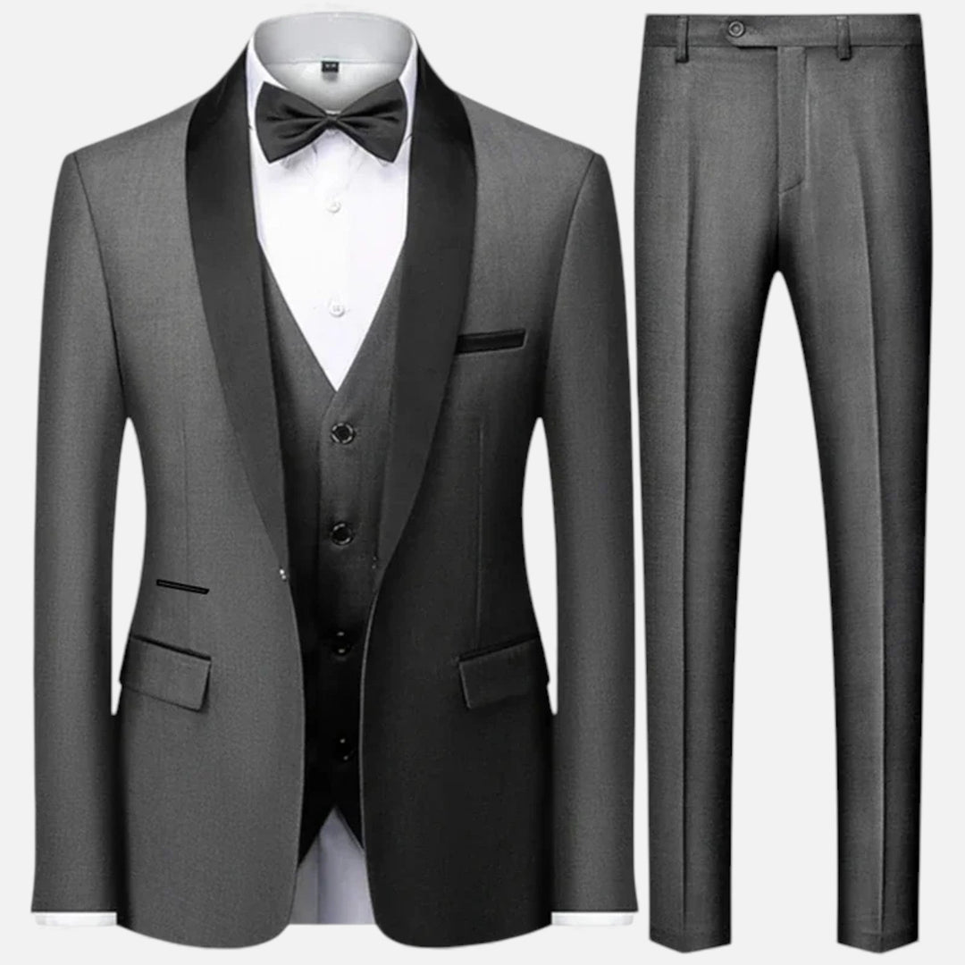 Elegant Men's Three-Piece Suit for Weddings and Formal Occasions