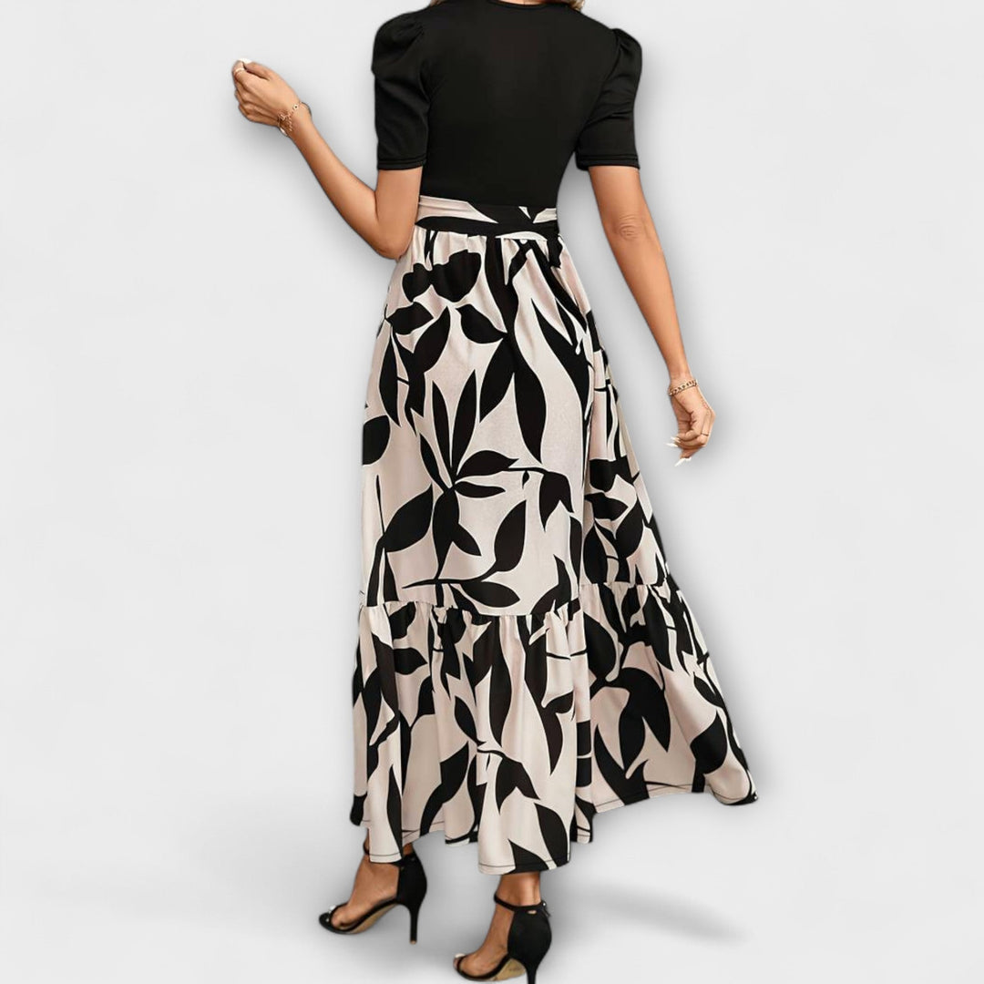 Women's Summer Dress with Floral Print - Round Neck and Short Sleeves