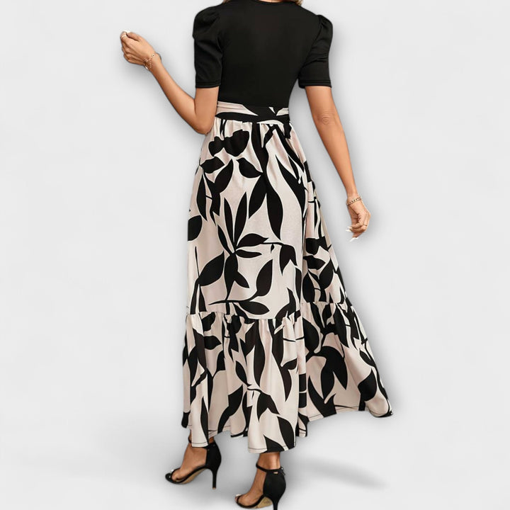 Women's Summer Dress with Floral Print - Round Neck and Short Sleeves