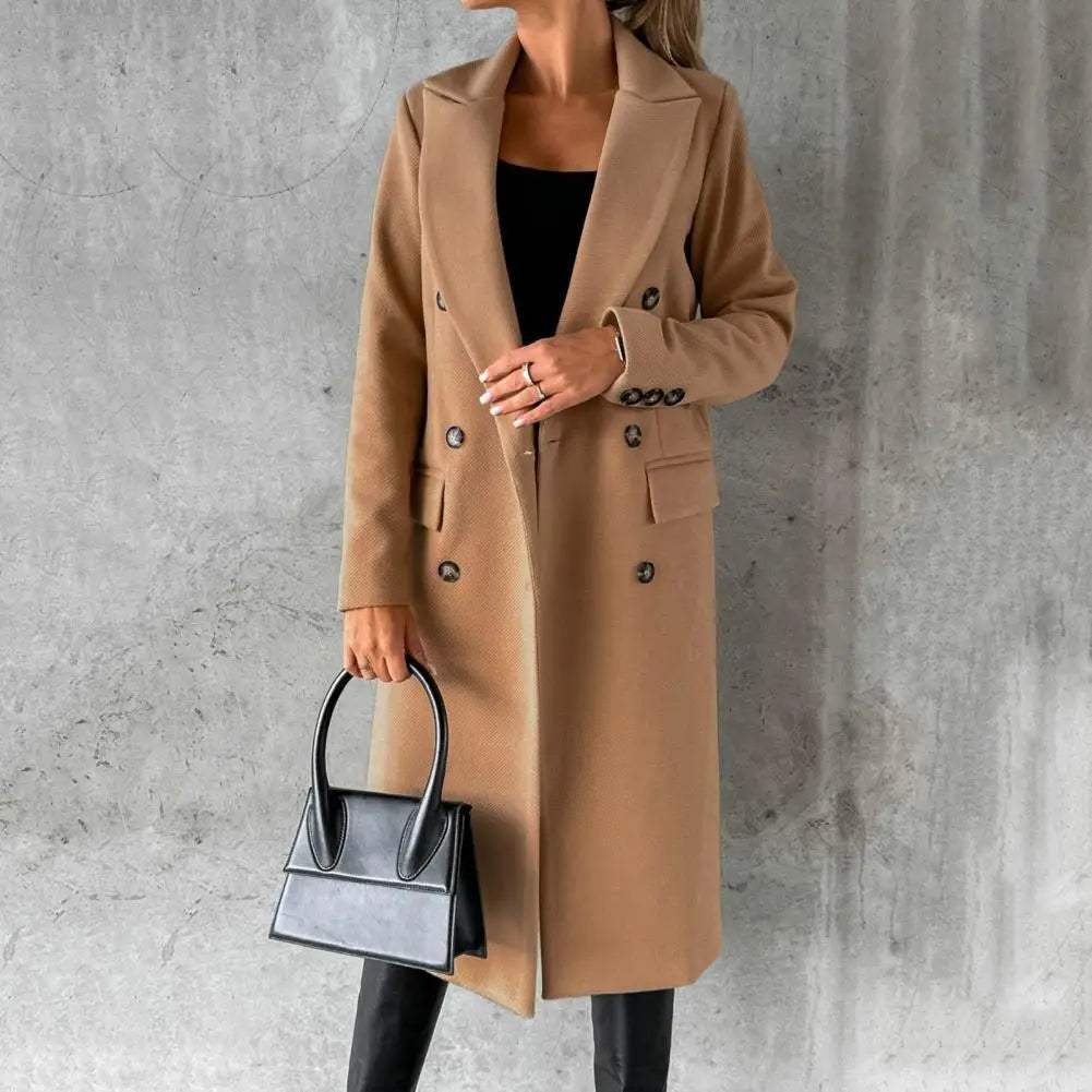 Elegant Women's Winter Coat in Wool Blend - Warm and Fitted