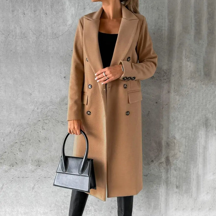 Elegant Women's Winter Coat in Wool Blend - Warm and Fitted