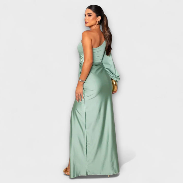 Elegant Women's Dress with Round Neckline - Timeless and Versatile