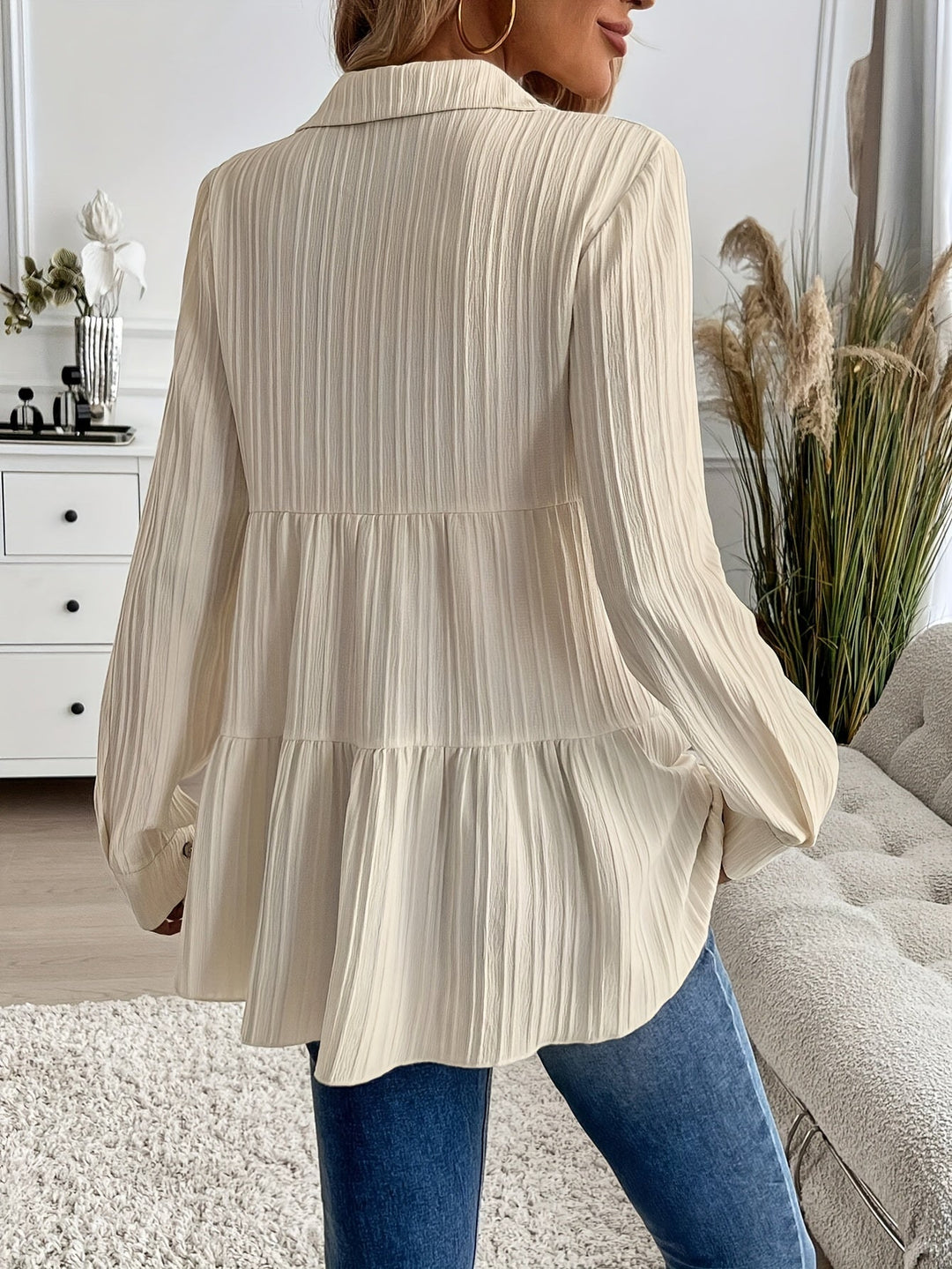 Flowy Women's Tunic Blouse with Button Front - Lightweight and Versatile