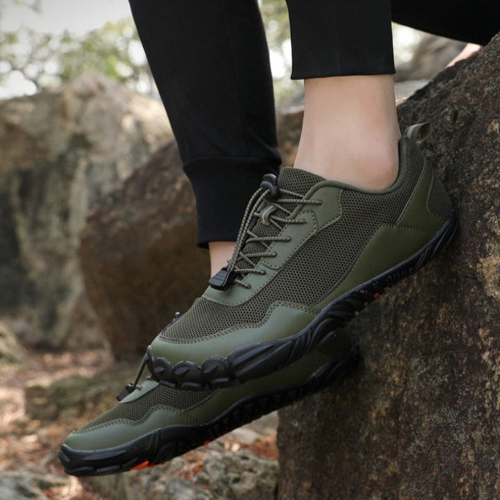 Lightweight Outdoor Men's Hiking Shoe
