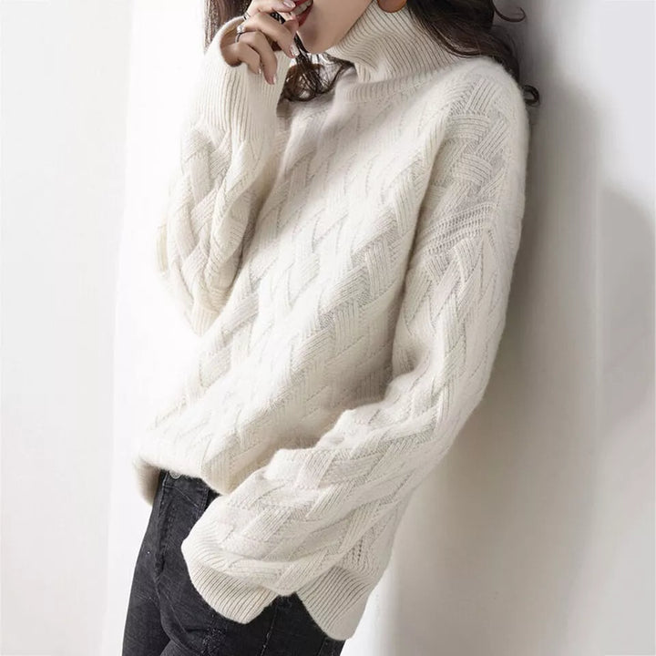 Luxurious Cashmere Women's Sweater - Timeless Elegance