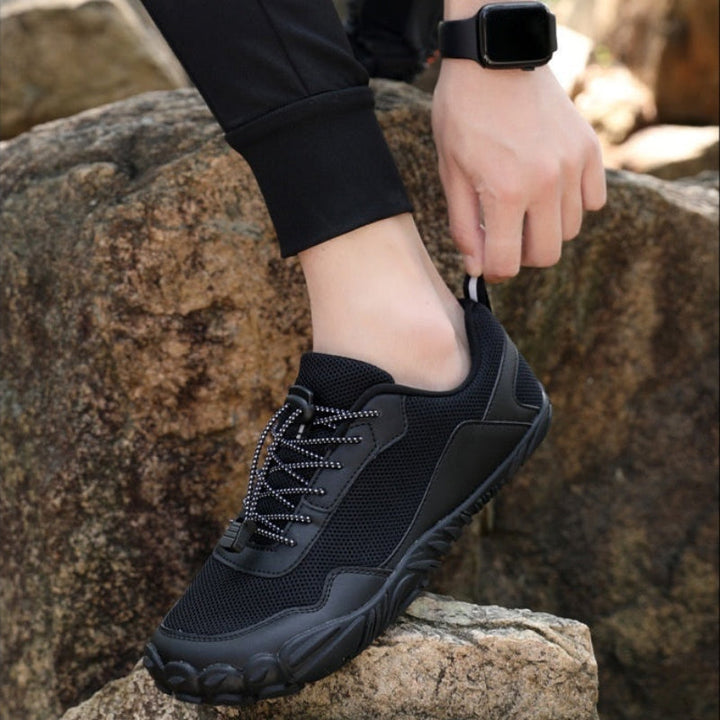 Lightweight Outdoor Men's Hiking Shoe
