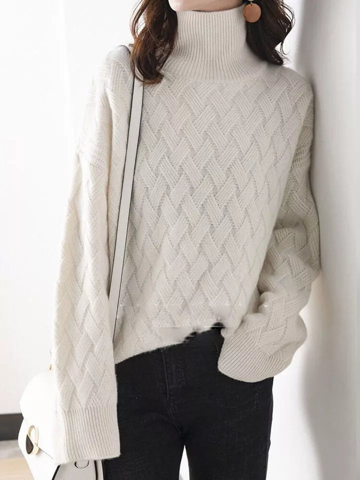 Luxurious Cashmere Women's Sweater - Timeless Elegance