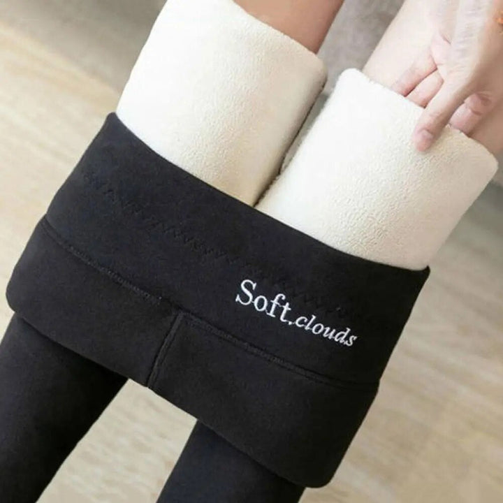Women's Winter Pants with Warm Fleece Lining - Weatherproof and Stretch