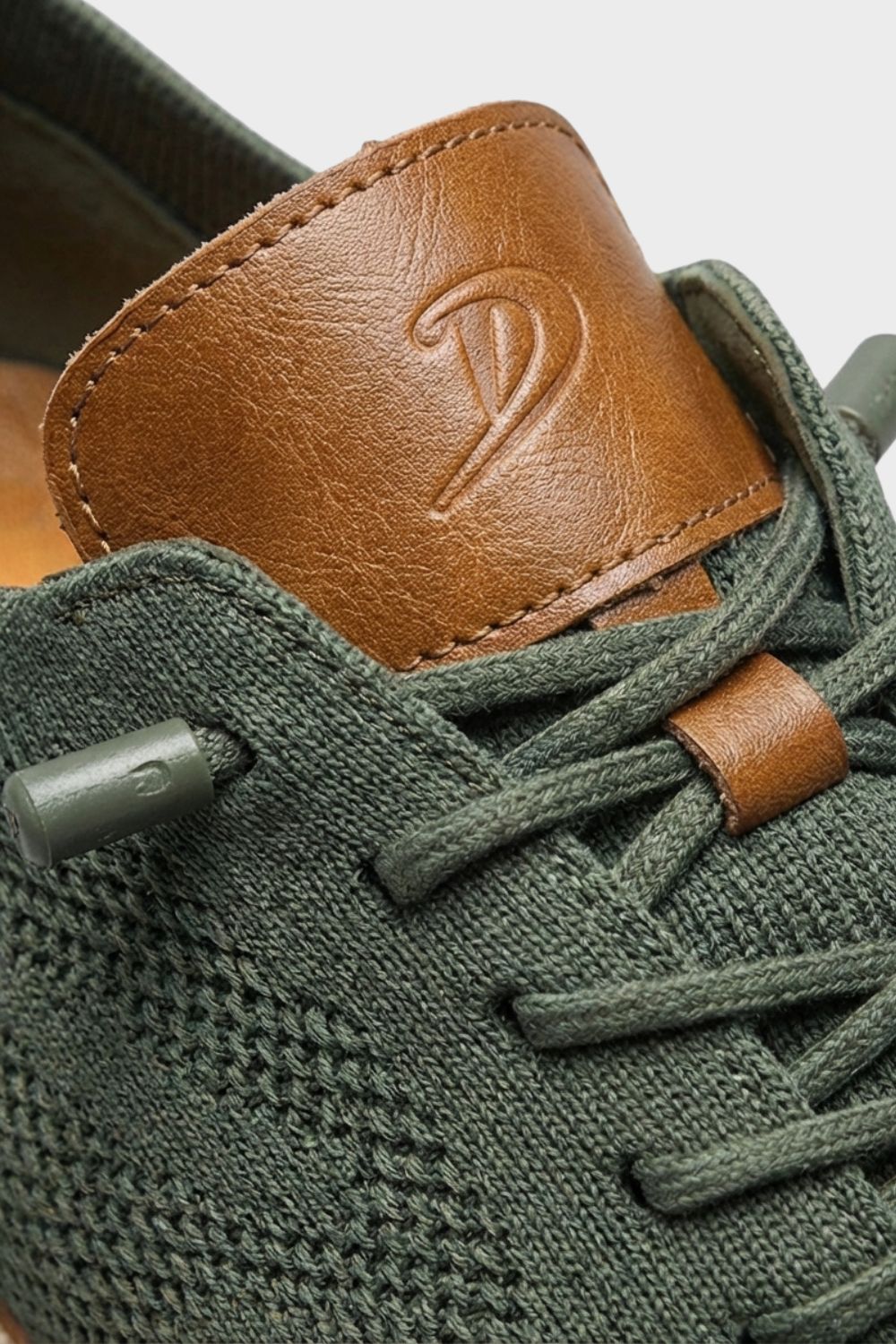 Lightweight Breathable Men's Knit Sneakers