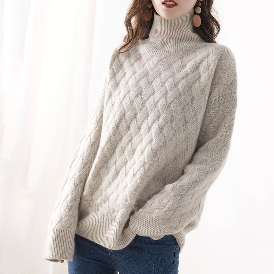 Luxurious Cashmere Women's Sweater - Timeless Elegance