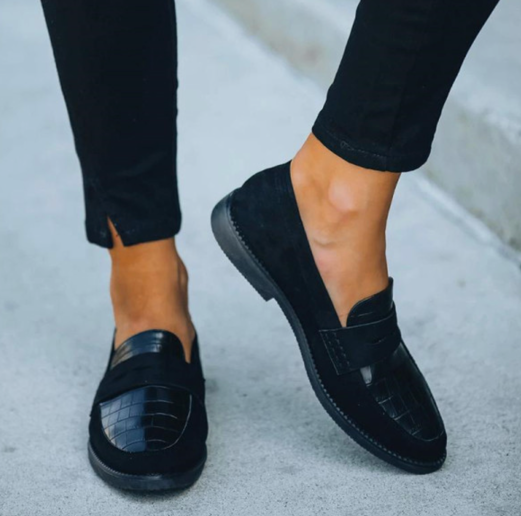 Elegant Women's Evening Shoes Black - Classic Pumps for Business and Special Occasions