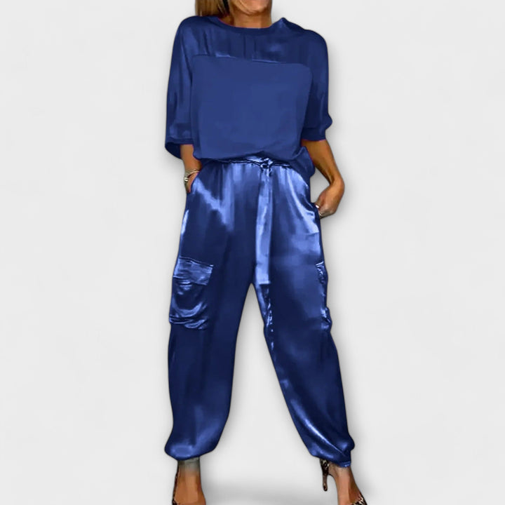 Women's Sporty Two-Piece Workout Set