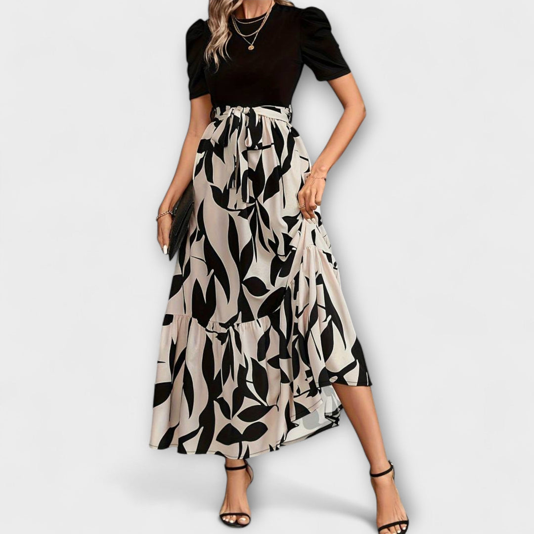 Women's Summer Dress with Floral Print - Round Neck and Short Sleeves
