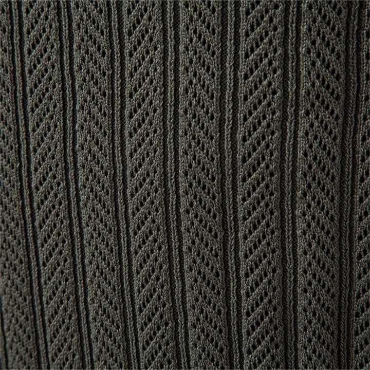Elegant Cable Knit Men's Sweater