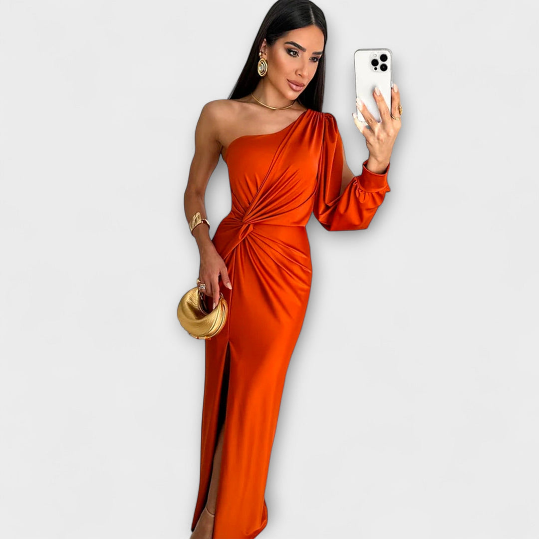Elegant Women's Dress with Round Neckline - Timeless and Versatile