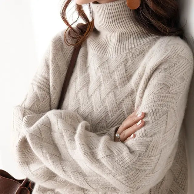 Luxurious Cashmere Women's Sweater - Timeless Elegance