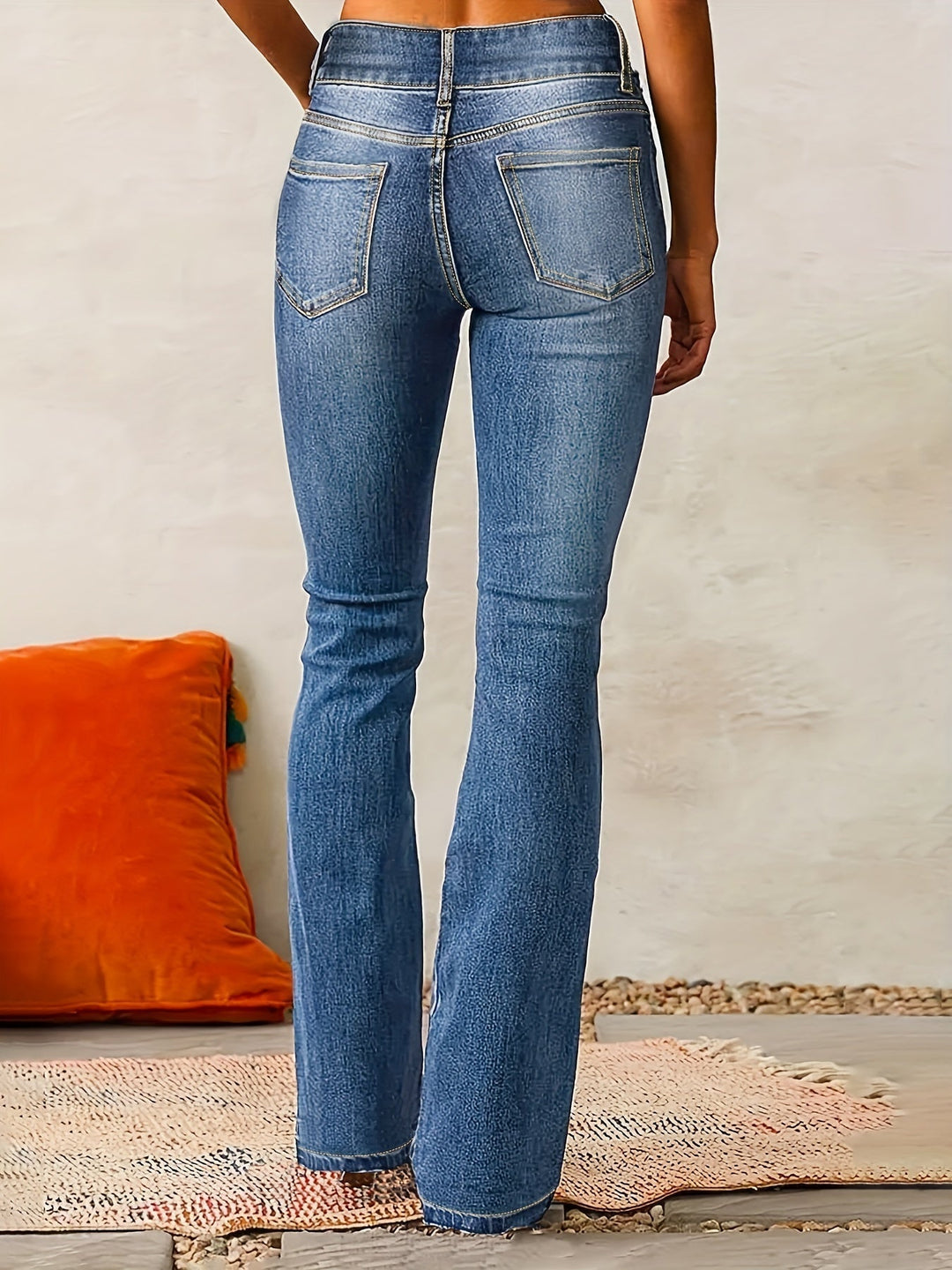 Women's High-Waisted Flare Jeans in Retro Style
