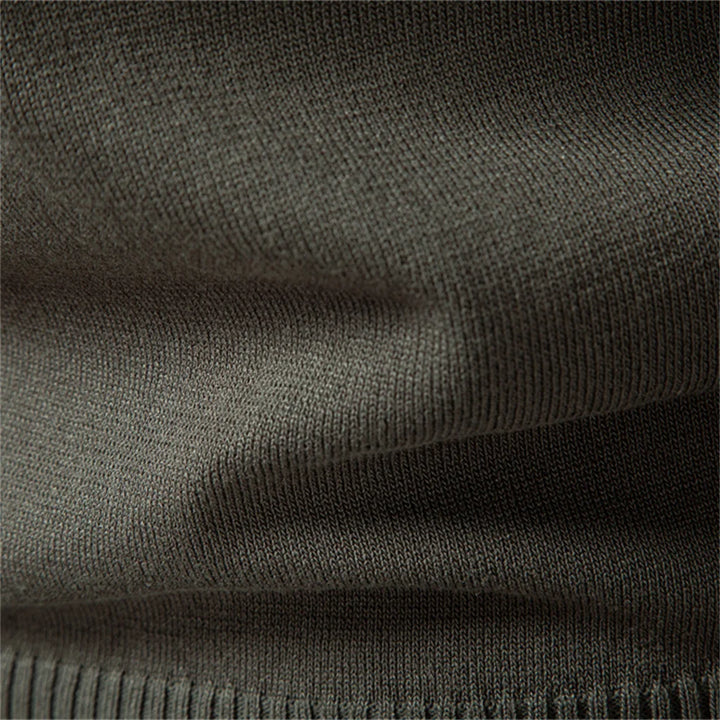 Elegant Cable Knit Men's Sweater