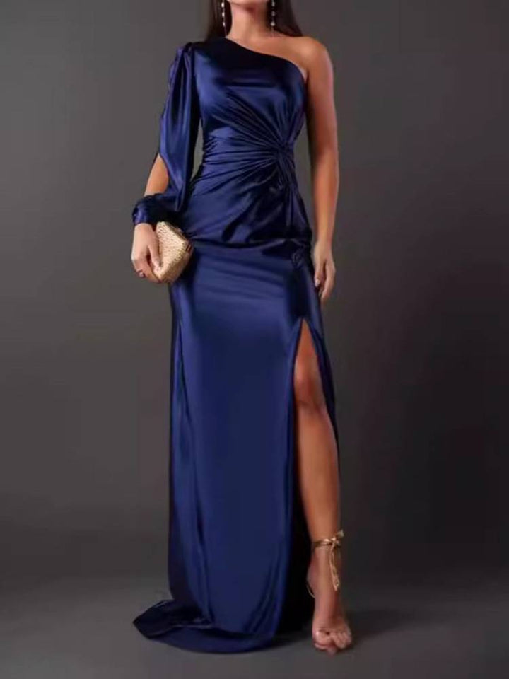 Elegant Women's Dress with Round Neckline - Timeless and Versatile