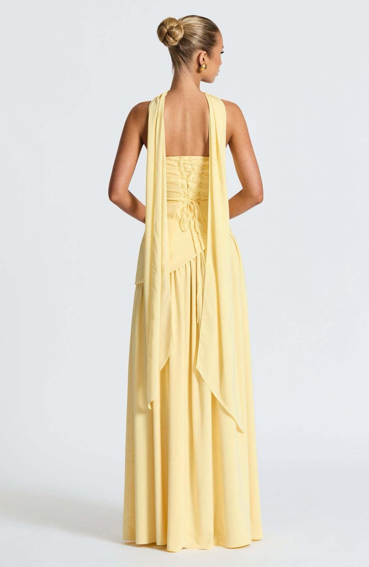 Elegant Flowing Women's Maxi Dress