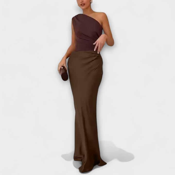 Elegant Women's One-Shoulder Maxi Dress with Asymmetric Neckline