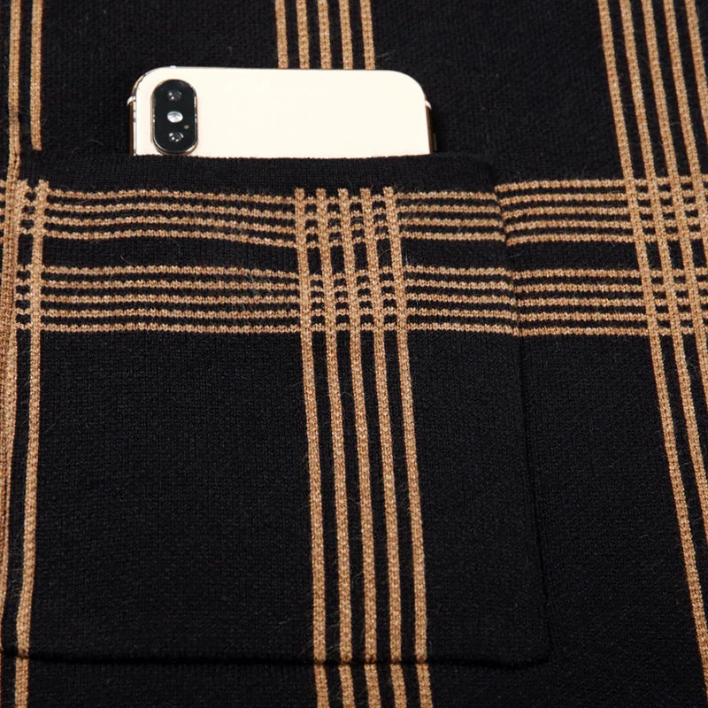 Elegant Men's Cardigan with Subtle Texture - Soft and Versatile