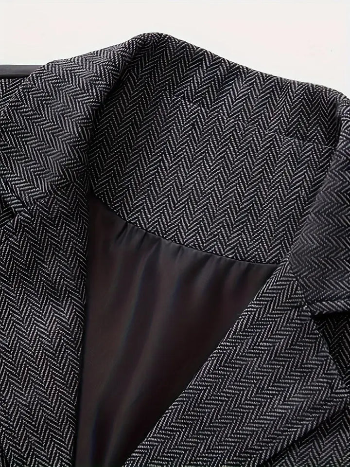 Elegant Men's Vest - Tailored Fit for Business and Casual Wear