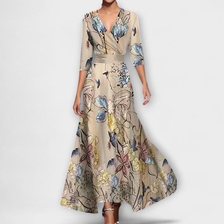 Elegant Women's Dress with Refined Details - Versatile and Stylish