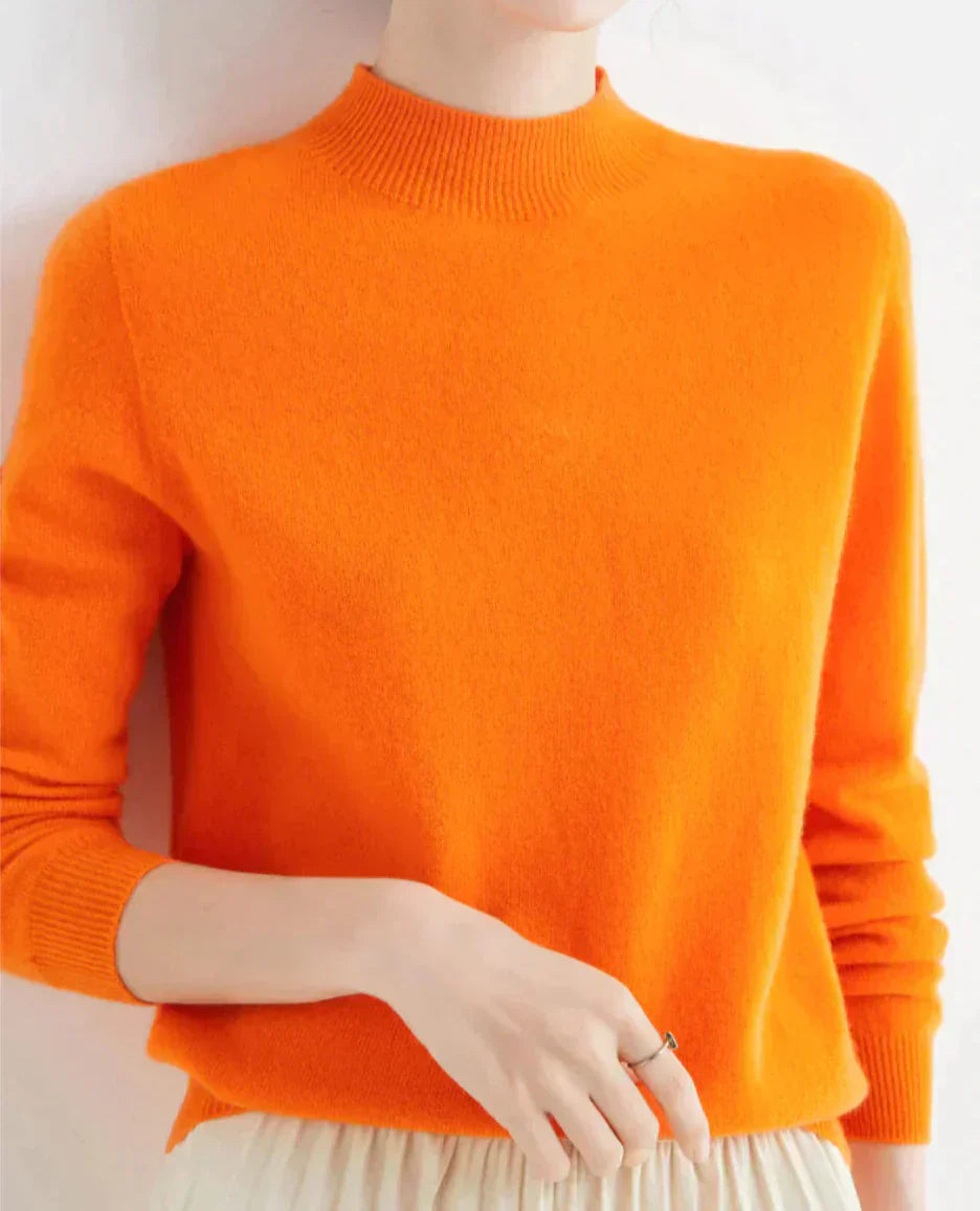 Elegant Women's Cashmere Sweater - Luxuriously Soft and Timeless
