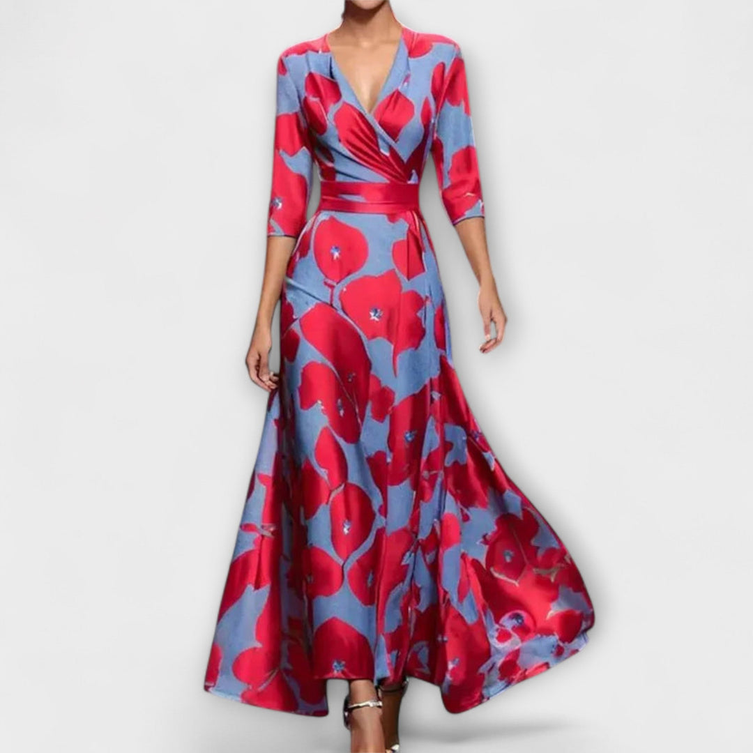 Elegant Women's Dress with Refined Details - Versatile and Stylish