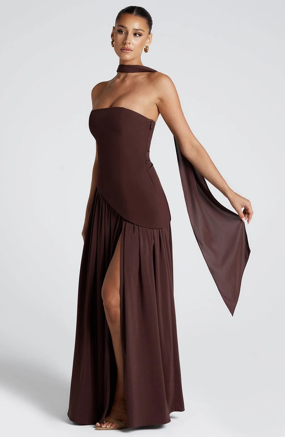 Elegant Flowing Women's Maxi Dress