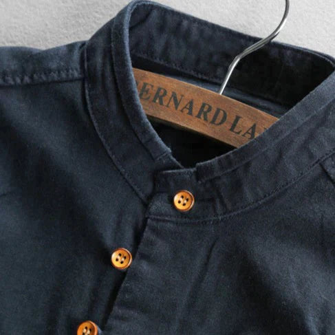 Wrinkle-Free Elegant Men's Button-Front Shirt for Business and Casual Wear