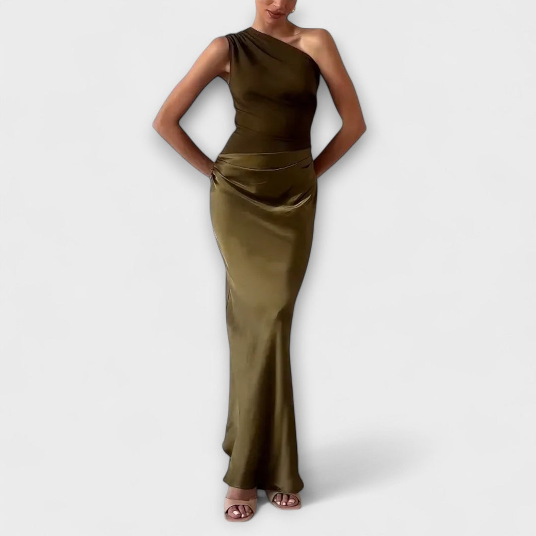 Elegant Women's One-Shoulder Maxi Dress with Asymmetric Neckline