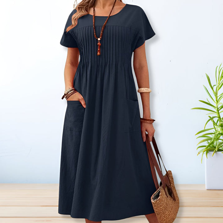 Comfortable Relaxed-Fit Women's Day Dress